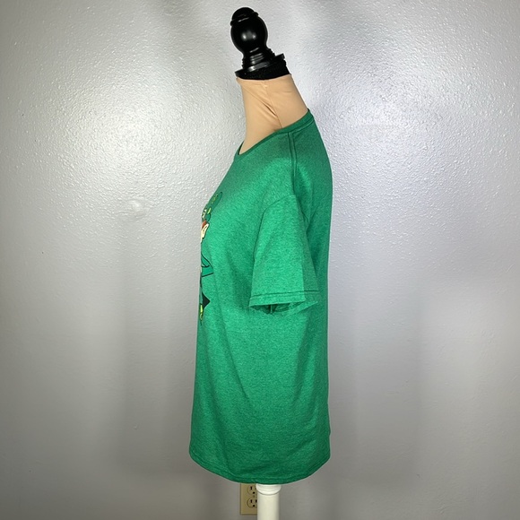 Green Lucky charms cereal magically delicious leprechaun graphic novelty tee S - Picture 2 of 8